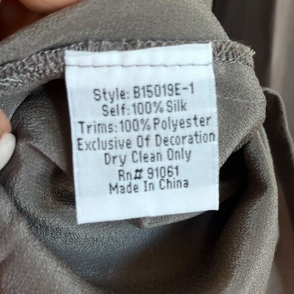 Johnny Was Biya Alka Silk Embroidered Tunic Top Size M Boho Lagenlook Artsy Folk - Picture 7 of 8